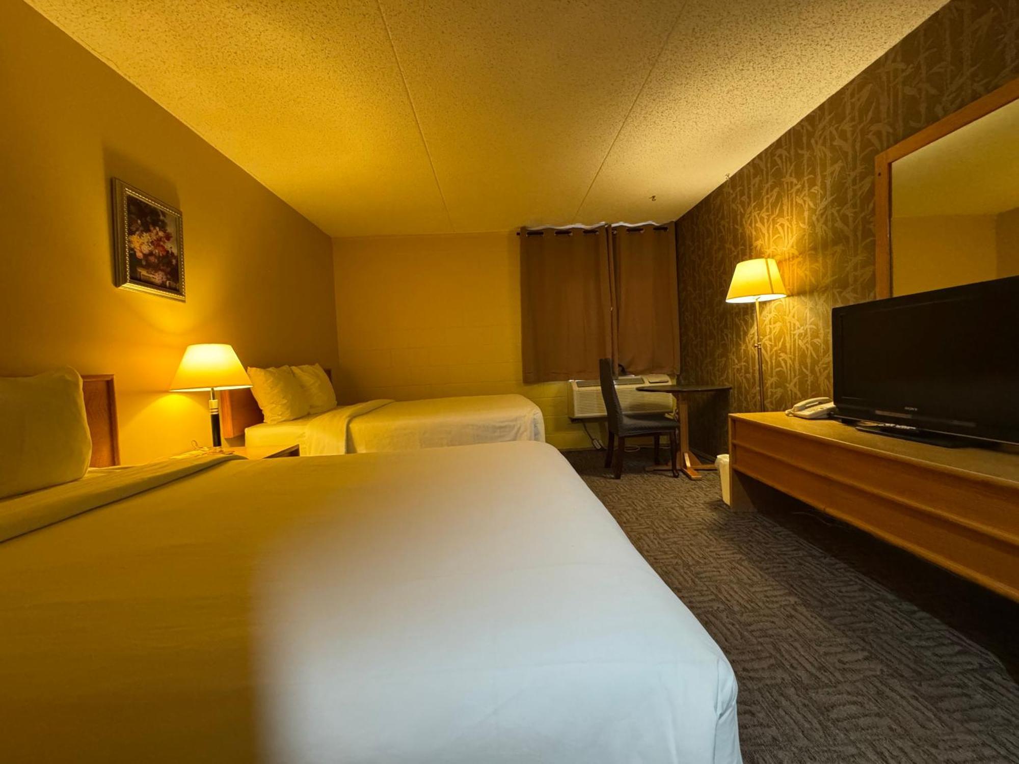 Melville Best Stay Inn מראה חיצוני תמונה